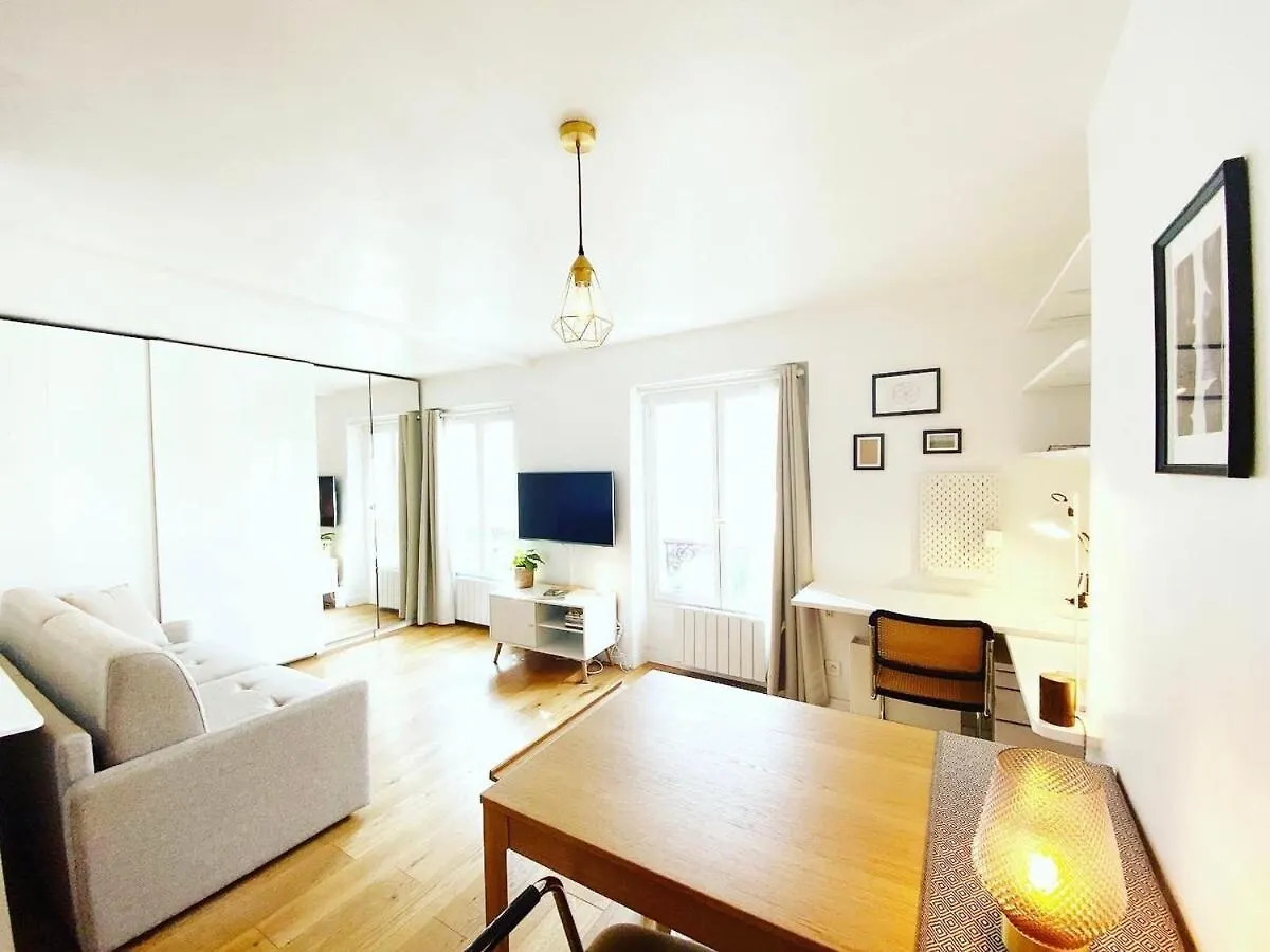 Au Calme Sur Jardin Tres Bel Lumineux - Flat-guest Apartment Paris
