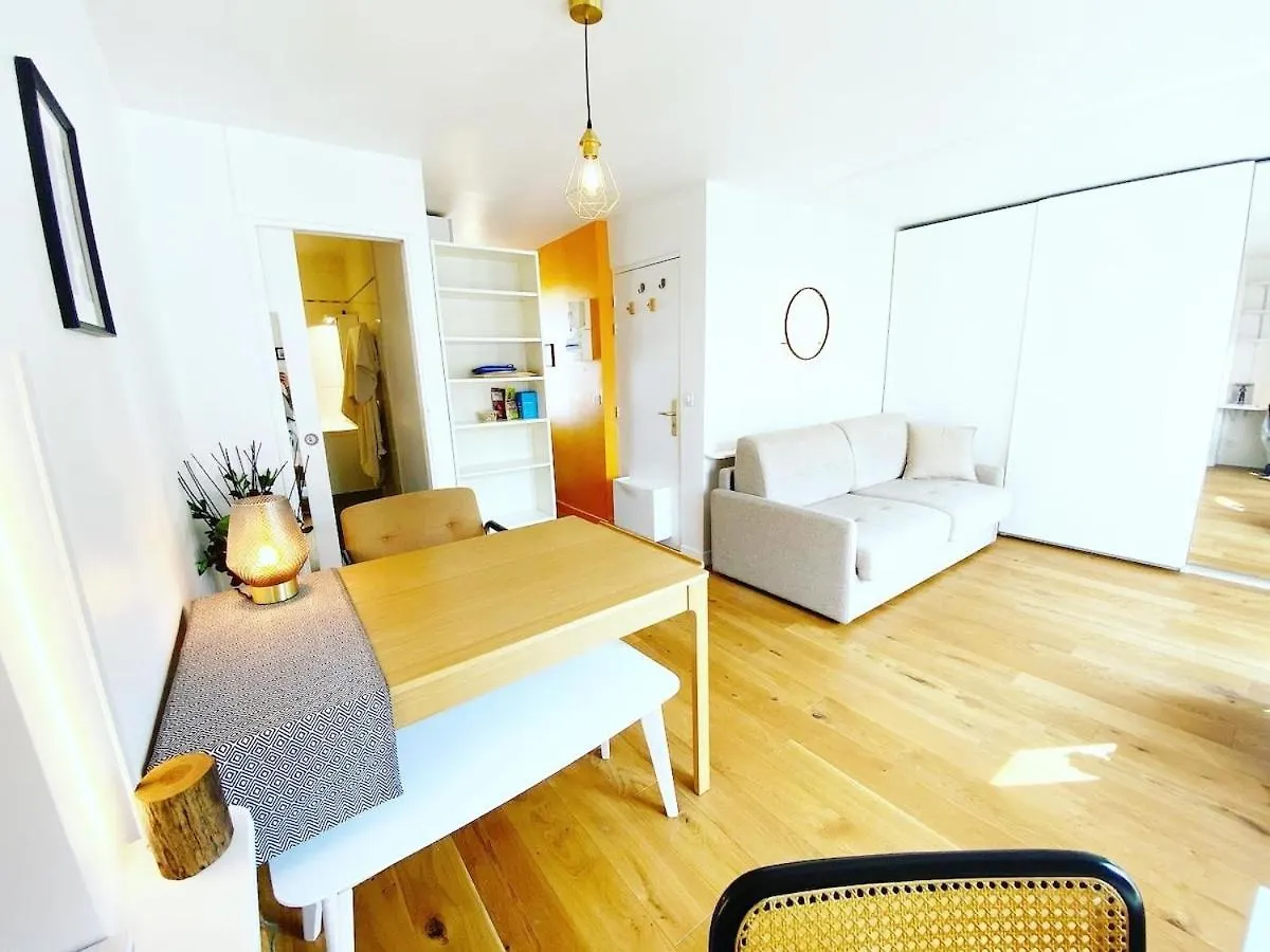 Au Calme Sur Jardin Tres Bel Lumineux - Flat-guest 巴黎